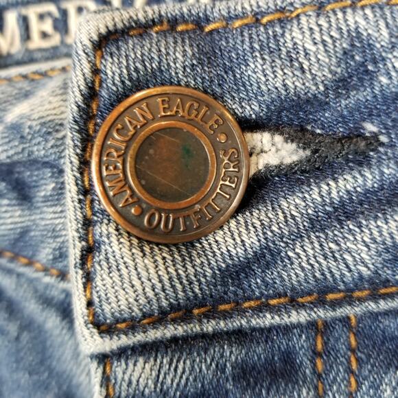 American Eagle Outfitters Women's Distressed Tomgirl Jeans Size 2 - Picture 7 of 8